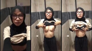 Bokep Ukhti Sabria Jilbab Nakal Diwc Mall